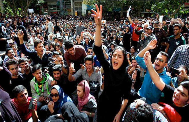 توقيف عشرات المتظاهرين في إيران في ذكرى  الجمعة الدامية  
