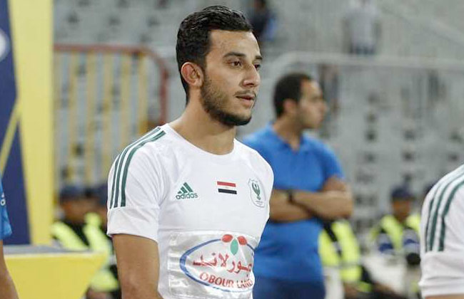 استقبال طيب من جماهير المصري لأحمد أيمن منصور عقب العودة من الإصابة