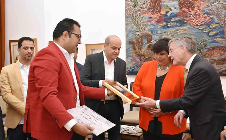 وزيرة الثقافة تحتفل بأعضاء فريق كايرو ستيبس مع سفير ألمانيا | صور 