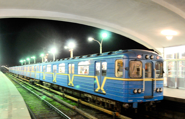 قبل ساعات من مواجهة ريال مدريد وليفربول إغلاق  محطات مترو في كييف بعد إنذار بوجود قنابل