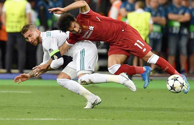 جهاز المنتخب يحصل على الأشعة الخاصة بإصابة صلاح واللاعب سيشارك في كأس العالم