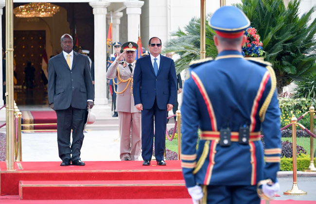 تفاصيل القمة المصرية الأوغندية بين الرئيس السيسي ونظيره الأوغندي موسيفيني