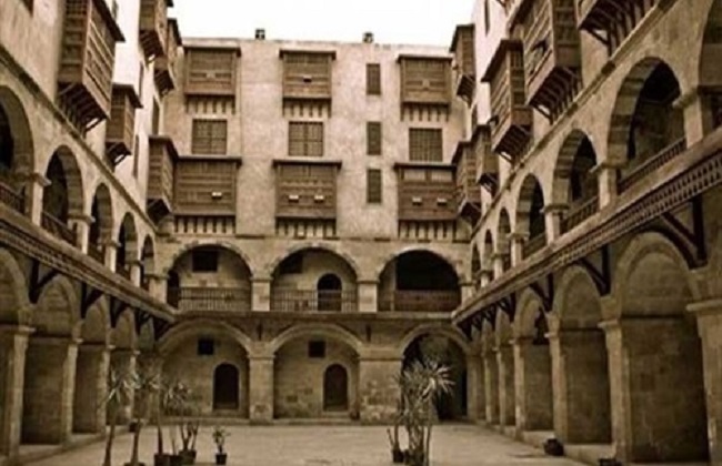 مكتبة الإسكندرية تحتفل بخريجي الدورات التدريبية للآثار والتاريخ والحضارة في بيت السناري
