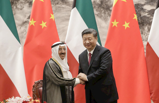 أمير الكويت يوقع على  اتفاقيات تعاون مع الرئيس الصيني شي جين بينج