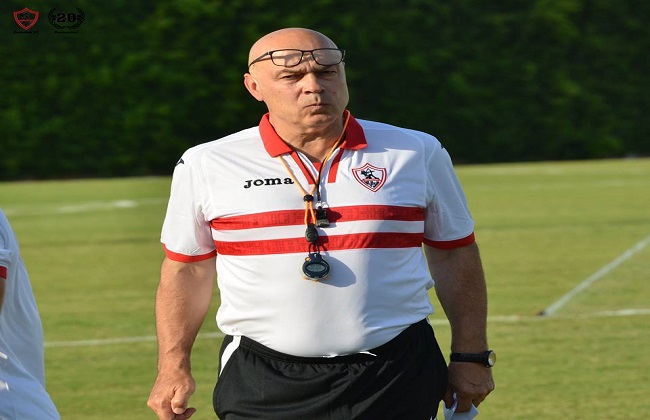 جروس يشيد باللاعبين قبل المران الصباحي للزمالك