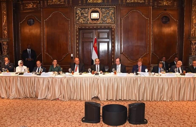 تفاصيل لقاء الرئيس السيسي بوفد غرفة التجارة الأمريكية لبحث فرص الاستثمار في مصر| صور