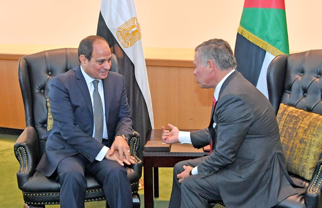 الرئيس السيسي والعاهل الأردني يؤكدان أهمية تكاتف جهود الدول العربية للتصدي للأزمات القائمة