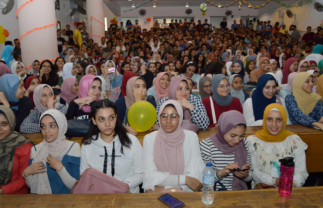 حاسبات عين شمس تحتفل بطلابها | صور - بوابة الأهرام