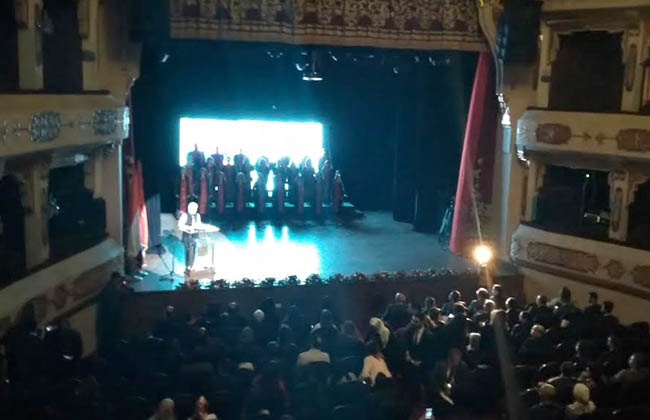 انطلاق احتفال وزارة الهجرة بالجالية اﻷرمينية في المسرح القومي بحضور نبيلة مكرم وأنوشكا