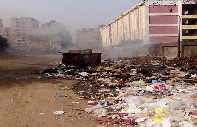 القمامة تستقبل طلاب قباء الإعدادية والحي يطالب بالمسئولية المجتمعية | صور