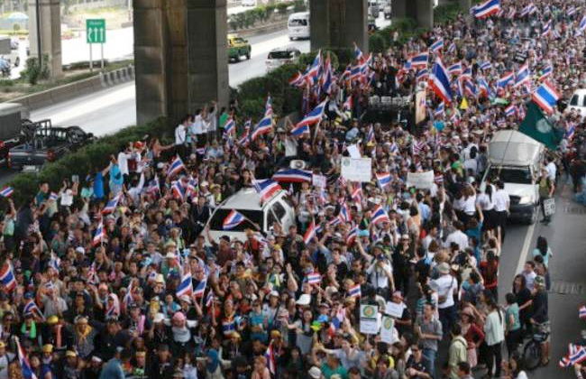 احتجاجات في تايلاند بسبب تأجيل الانتخابات مرة خامسة