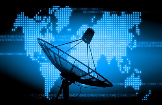 تضم  آلاف مشترك ضبط شبكة لبث القنوات الفضائية المشفرة من أعلى سطح عقار بالهرم 