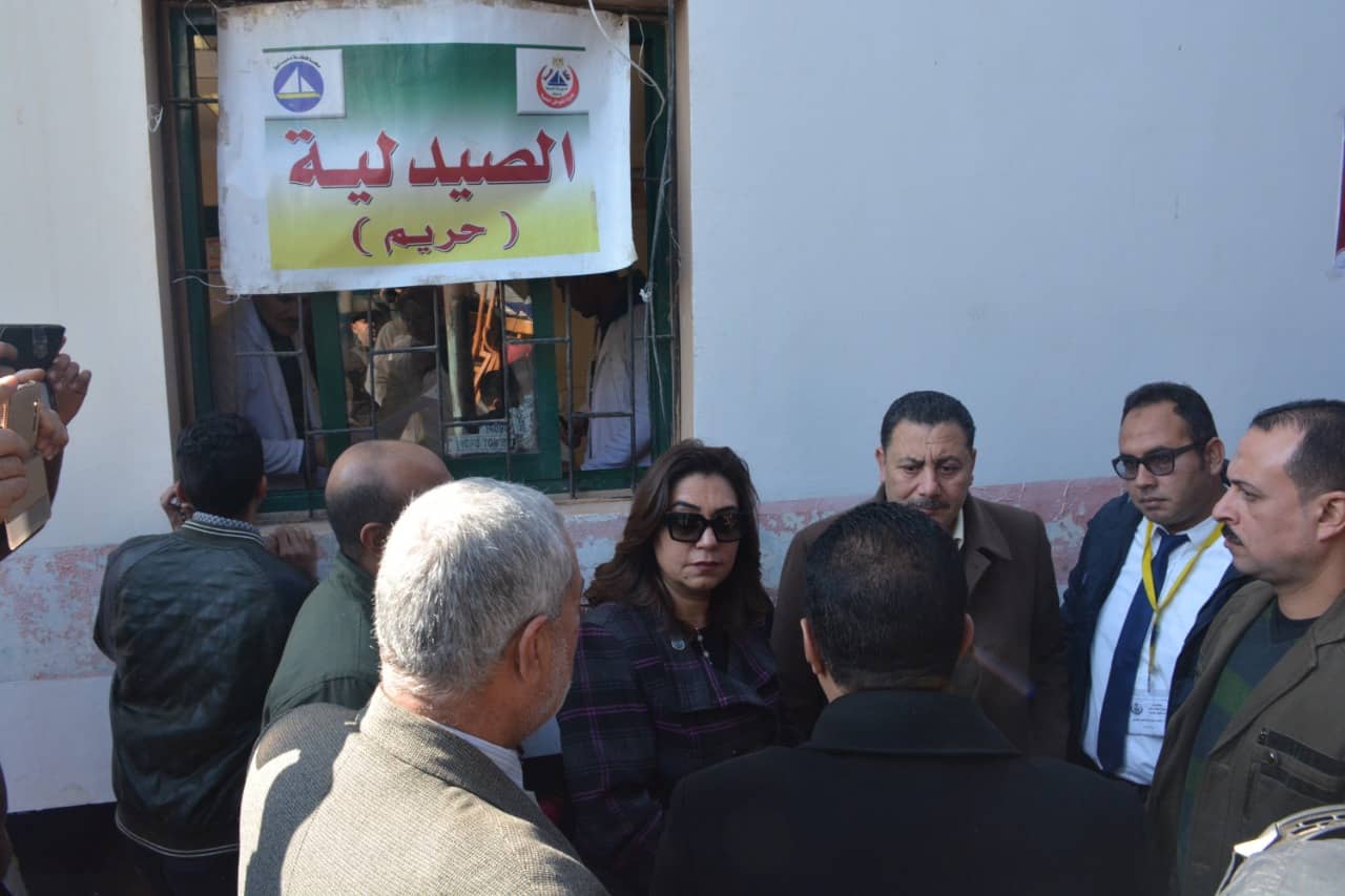 توزيع 200 بطانية في قافلة طبية لمستقبل وطن بقرية السيالة بدمياط