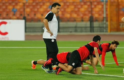 حسام البدري يوزع مهام متابعة اللاعبين محليا ودوليا قبل إعلان قائمة المنتخب