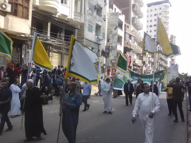 مسيرة صوفية بشوارع دسوق