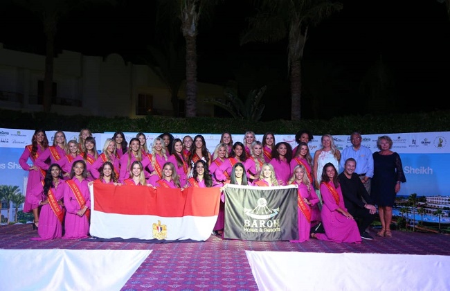ملكات جمال بلجيكا يرفعن علم مصر في مدينة الحب والسلام شرم الشيخ  