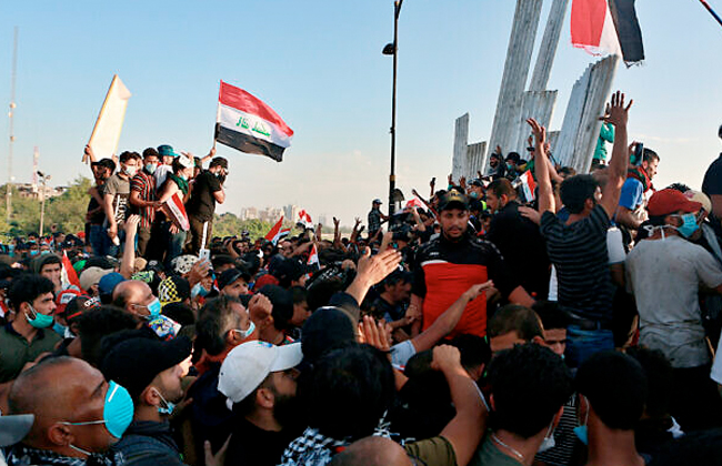 تظاهر المئات من طلاب المدارس العراقية في بغداد