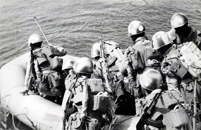 تكريم أبطال الكوماندوز البحري في نصر أكتوبر بمركز الحرية الأربعاء