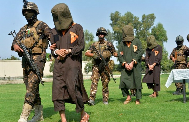 استسلام  من داعش خراسان للقوات الأفغانية في إقليم ننكارهار