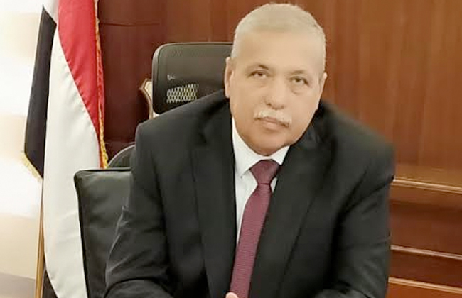 رئيس النيابة الإدارية يهنئ الرئيس السيسي والمصريين بمناسبة ذكرى ثورة  يونيو 