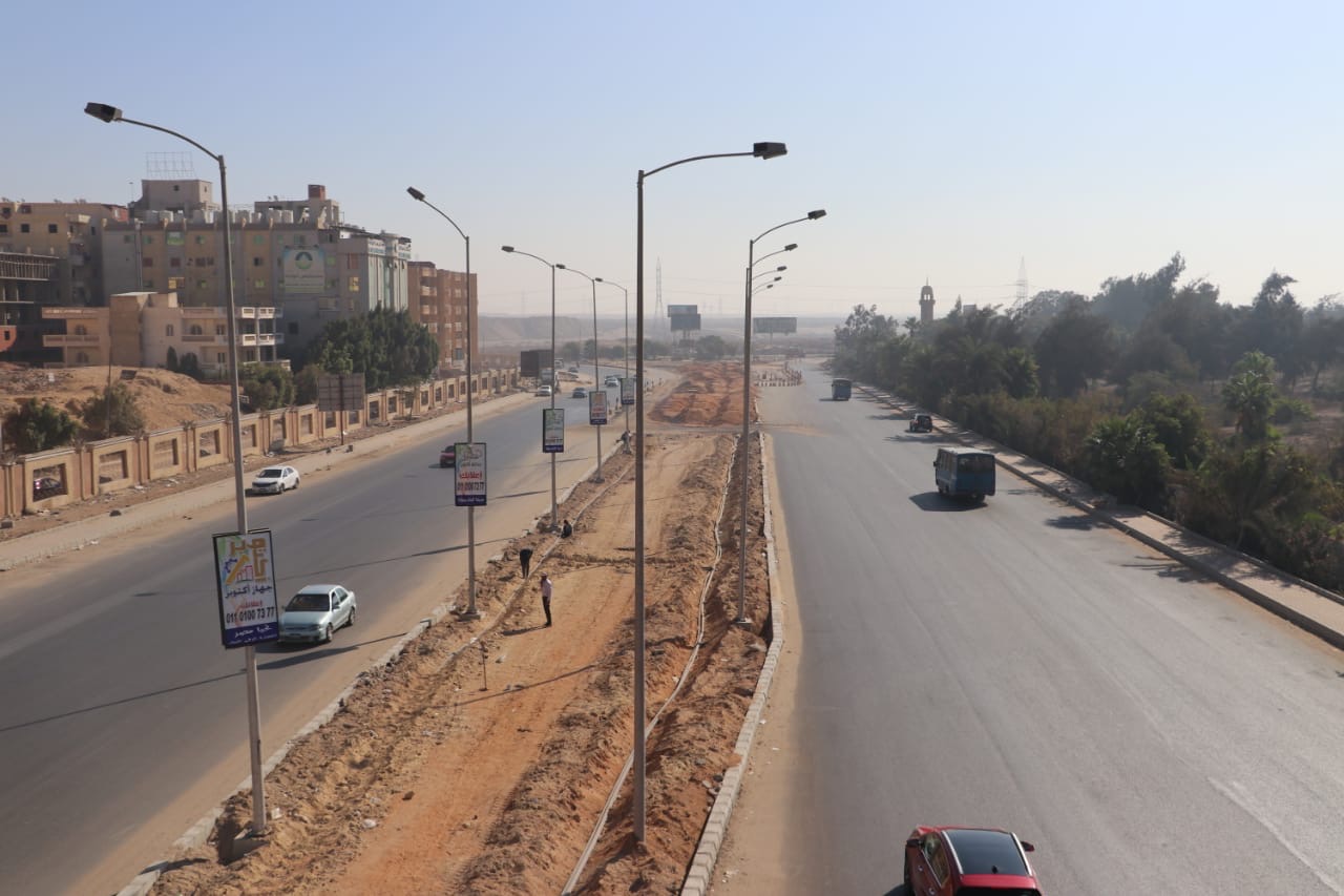 رئيس جهاز 6 أكتوبر: استحداث طريق جديد بعرض 3 حارات مرورية بكل اتجاه ورفع  كفاءة طريق الواحات | صور - بوابة الأهرام