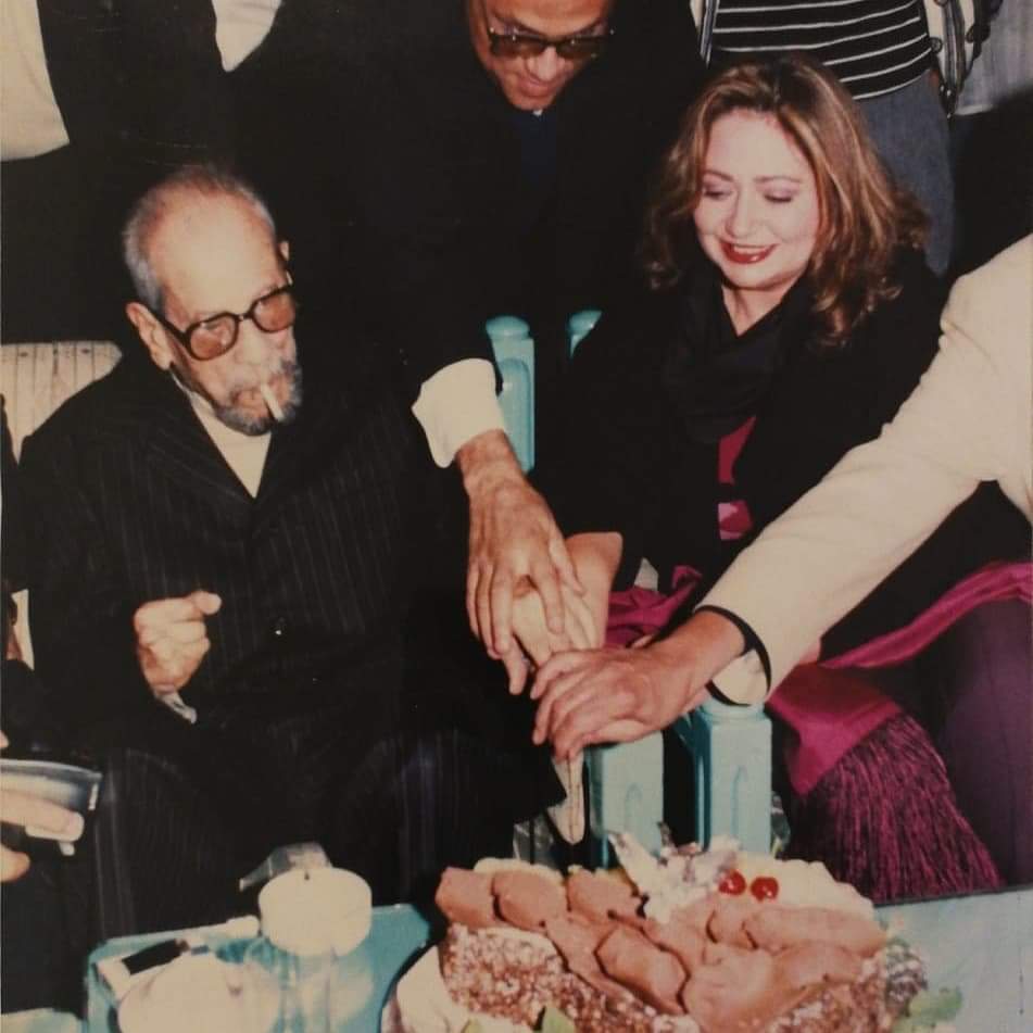 ليلى علوي تحتفل بذكرى ميلاد الأديب نجيب محفوظ