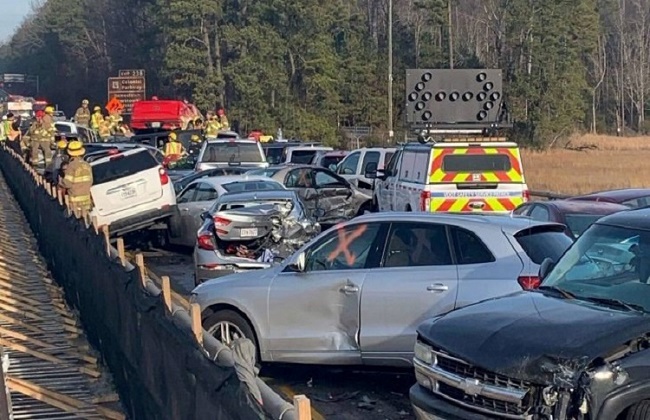 اصطدام  سيارة في حادث بولاية فرجينيا الأمريكية| فيديو