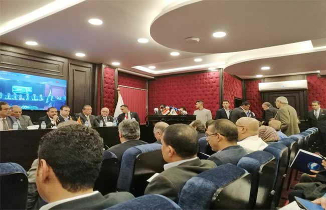 بدء توافد رؤساء الأحزاب على مستقبل وطن لحضور الجلسة الثانية لـالحوار الوطني للأحزاب المصرية
