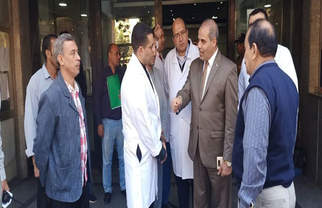 زيارة الدكتور محمد المحرصاوي رئيس جامعة الأزهر لمستشفى الحسين الجامعى