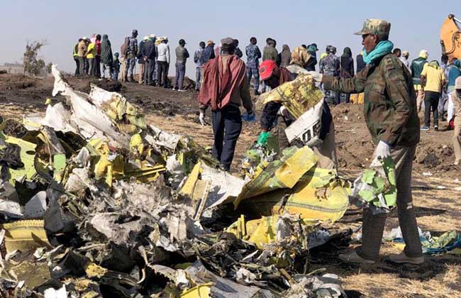 رويترز جزء من حطام الطائرة الإثيوبية يشير لبعض التشابه مع كارثة طائرة ليون إير الإندونيسية 