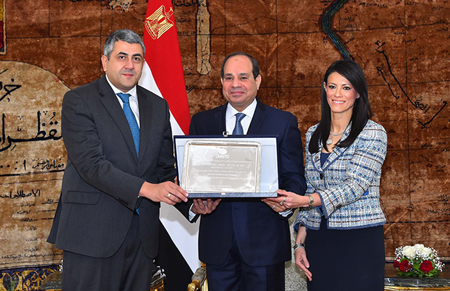 الرئيس السيسي يؤكد حرص مصر على تعزيز التعاون والتنسيق مع منظمة السياحة العالمية