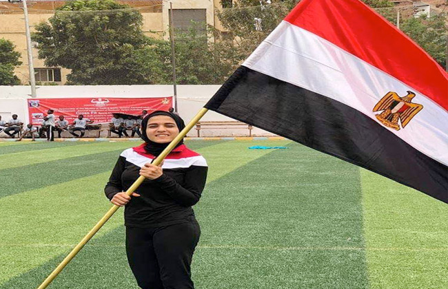 الطالبة مي محمد عبدالغني  بالفرقة الثالثة لكلية التربية الرياضية
