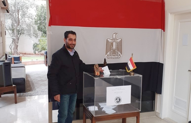 سفارة مصر ببيروت تفتح أبوابها لاستقبال المشاركين بالتصويت على التعديلات الدستورية