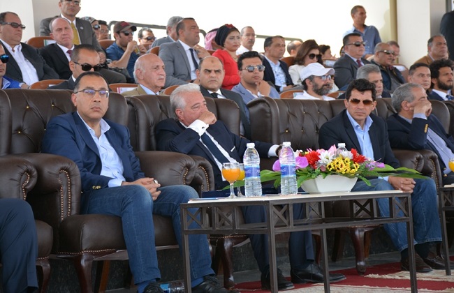 رئيس الوزراء يشهد انطلاق فعاليات النسخة الأولى لبطولة شرم الشيخ الدولية لسباق الهجن | صور
