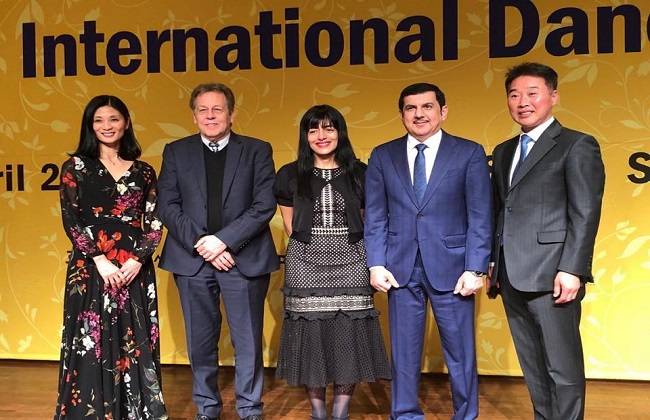 الهيئة الدولية للمسرح تحتفل باليوم العالمي للرقص وكريمة منصور أول عربية تلقي الكلمة بكوريا | صور