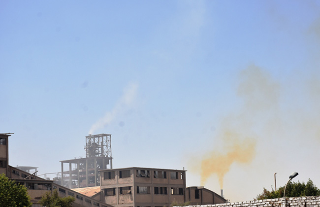 رصد انبعاث أدخنة من مصنع كيما بأسوان