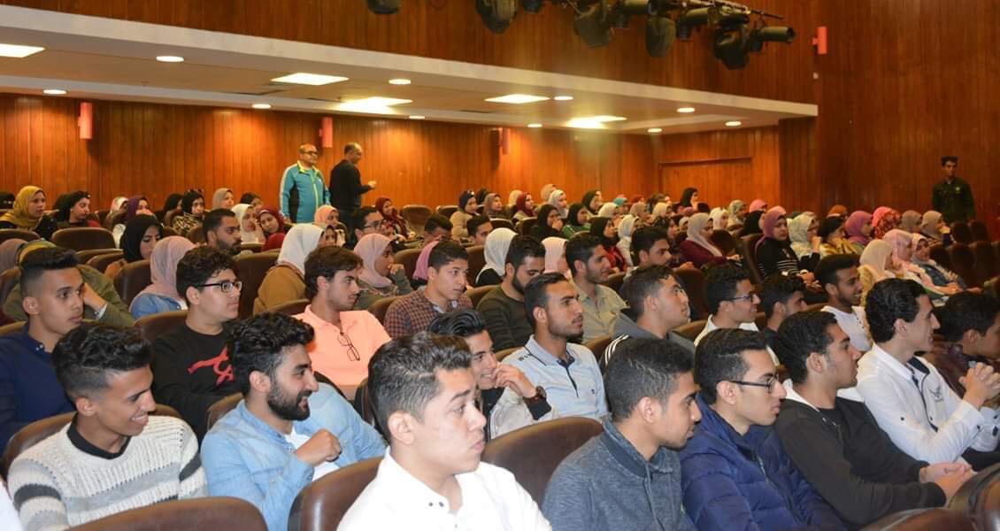 ندوة التعديلات الدستورية بجامعة بورسعيد