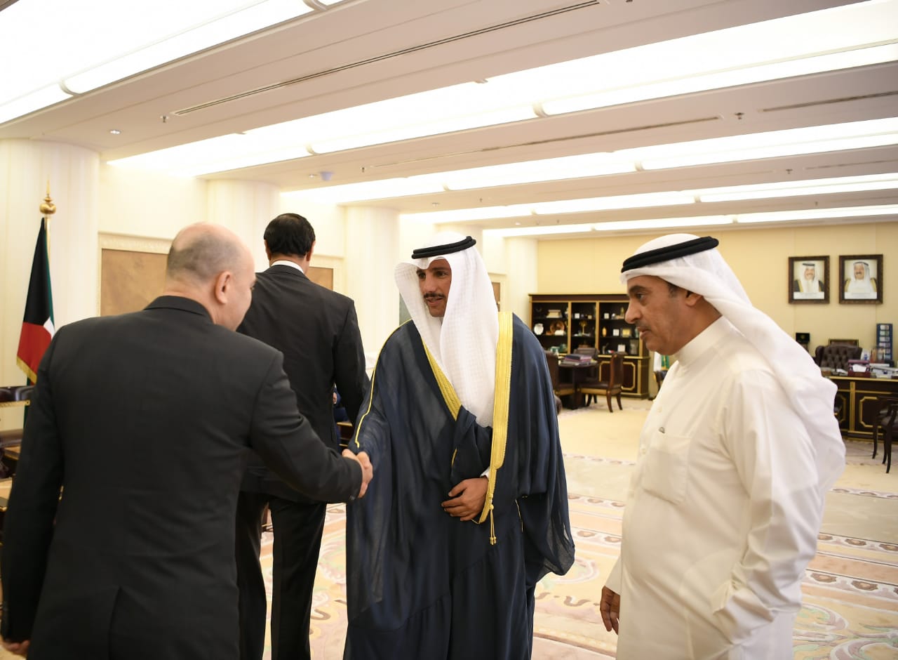 محمد إبراهيم الدسوقي خلال لقائه مع رئيس مجلس الأمة الكويتى