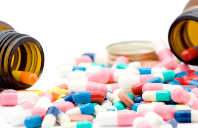 الحكومة تنفي بيع أدوية مخدرة في الصيدليات دون رقابة