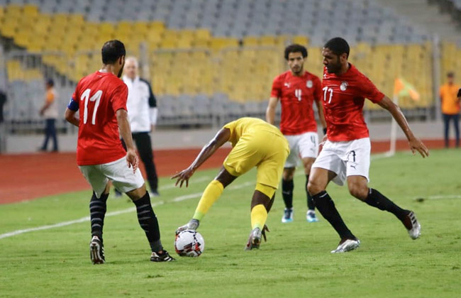 عمر جابر يحرز الهدف الثالث لمنتخب مصر أمام غينيا