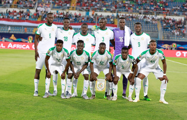 إصابة ثلاثة لاعبين من منتخب السنغال بفيروس كورونا 