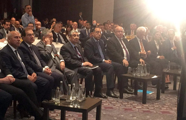 رئيس الوزراء يشارك في الجلسة الرئيسية بالمنتدى الاقتصادي العربي الألماني ببرلين | صور