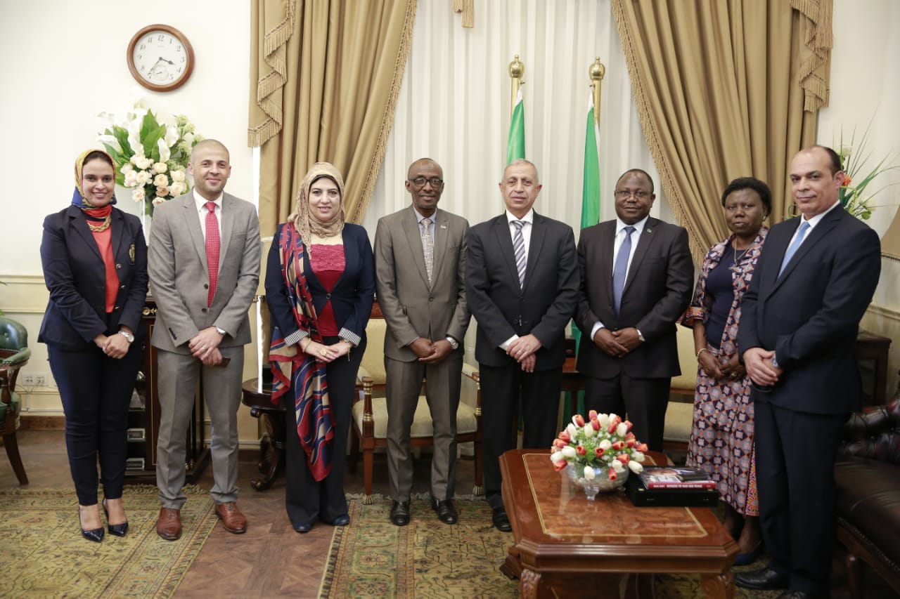 استقبال رئيس الأكاديمية العربية للعلوم والنقل البحري لسفيرا زامبيا ورواندا  