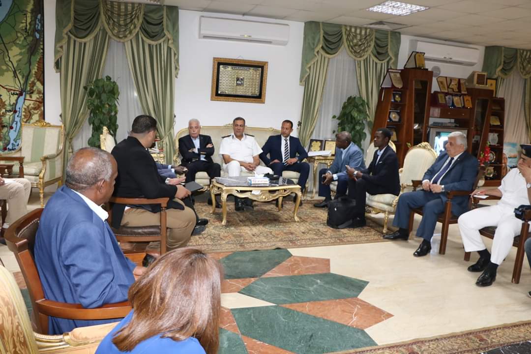 محافظ جنوب سيناء يناقش استعدادات شرم الشيخ لاستضافة اجتماع اللجنة التشاورية لبنك التنمية الإفريقي