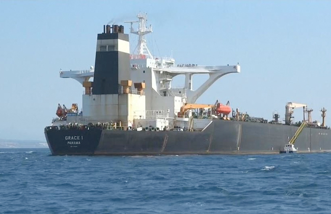 إيران تطالب بريطانيا بـالإفراج الفوري عن ناقلة النفط المحتجزة في جبل طارق
