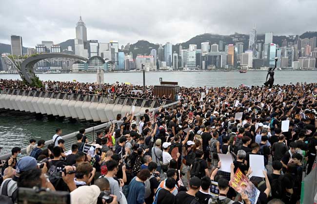 مظاهرات فى هونج كونج لرفض مسودة قانون تسليم الجناة للصين | صور 