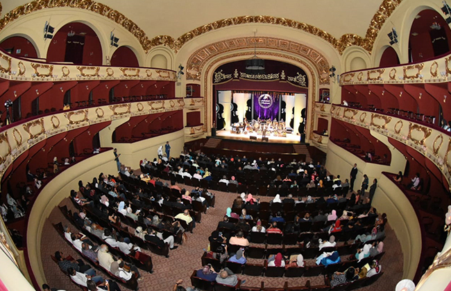 انطلاق مهرجان دار الأوبرا على مسرح سيد درويش بالإسكندرية | صور