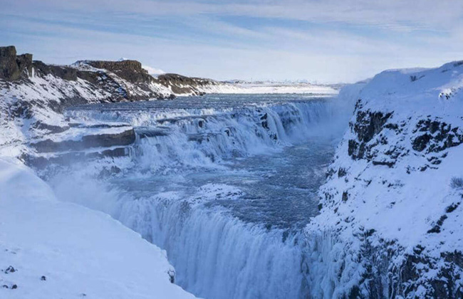 لوحة تذكارية تكشف النقاب عن نهر أوكيوكول المندثر في أيسلندا