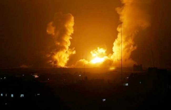 طائرات الاحتلال الإسرائيلي تقصف عدة مناطق في شمال وجنوب غزة
