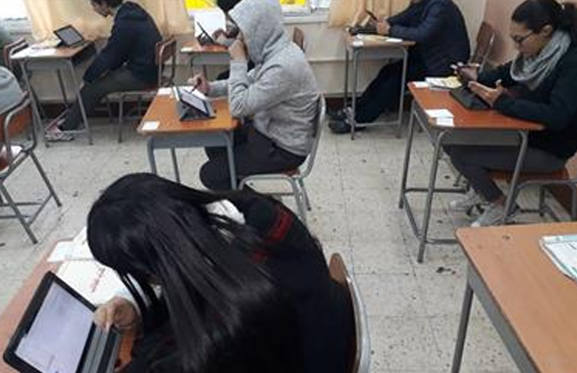 «تعليم القاهرة مرور مسئولي التطوير التكنولوجي لتقديم الدعم لطلاب الصف الأول الثانوي في الامتحانات